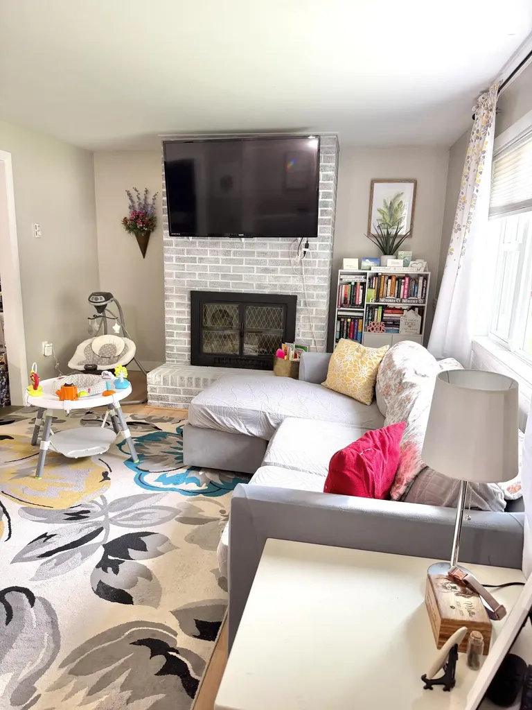 5 Boulder Avenue Paris ME 04281