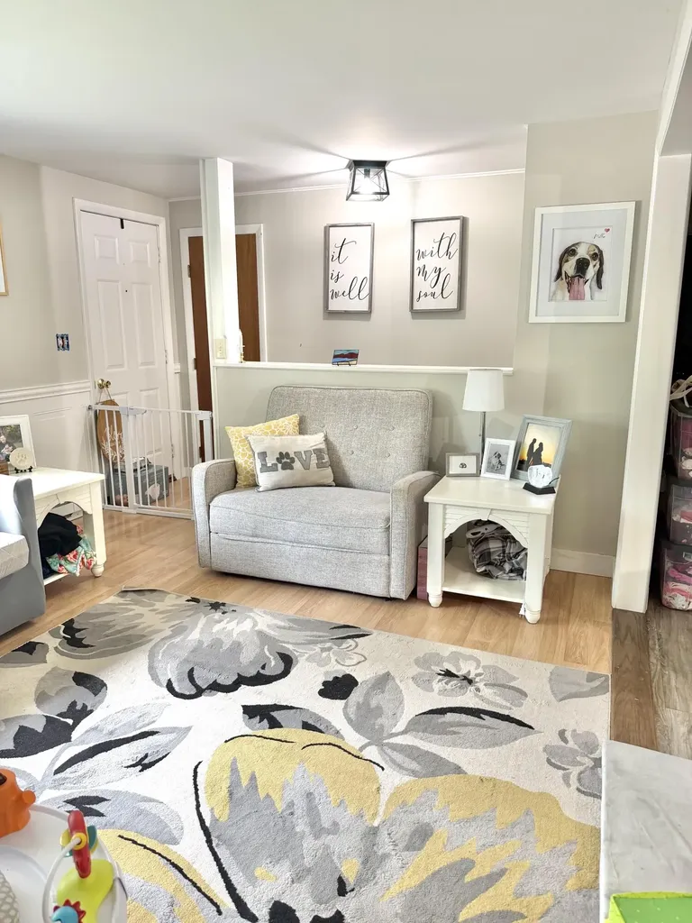 5 Boulder Avenue Paris ME 04281