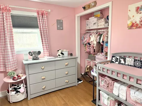 5 Boulder Avenue Paris ME 04281