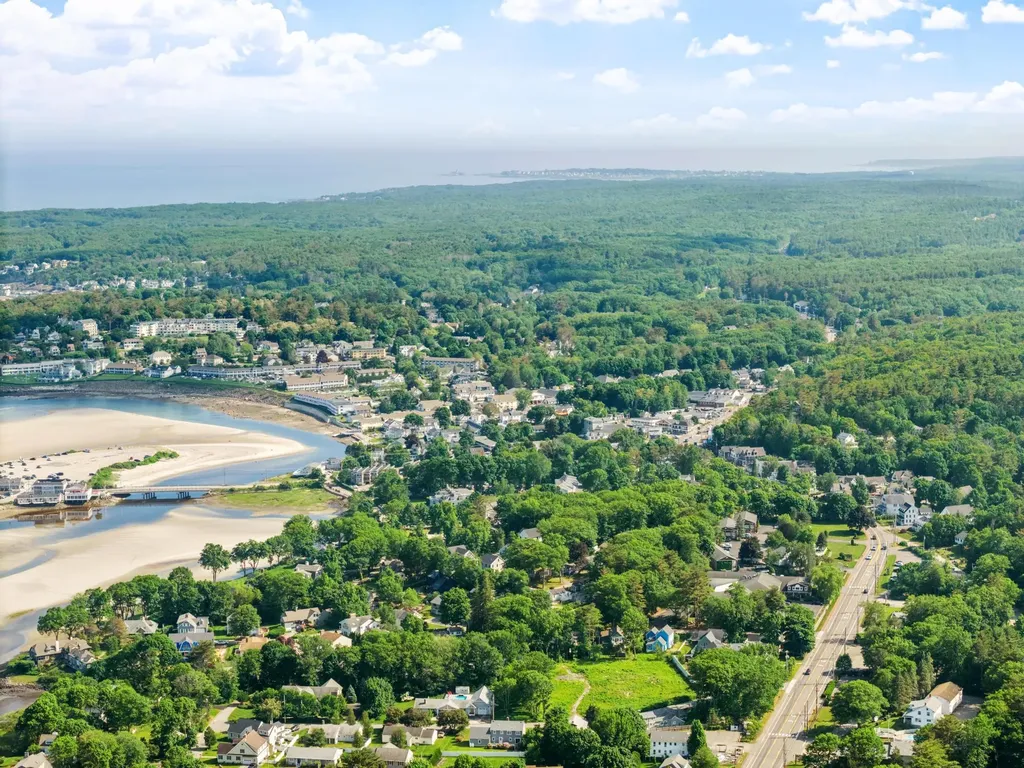 11 Rebecca Road Ogunquit ME 03907