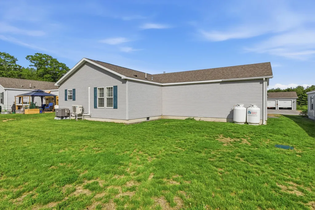 14 David Drive Scarborough ME 04074