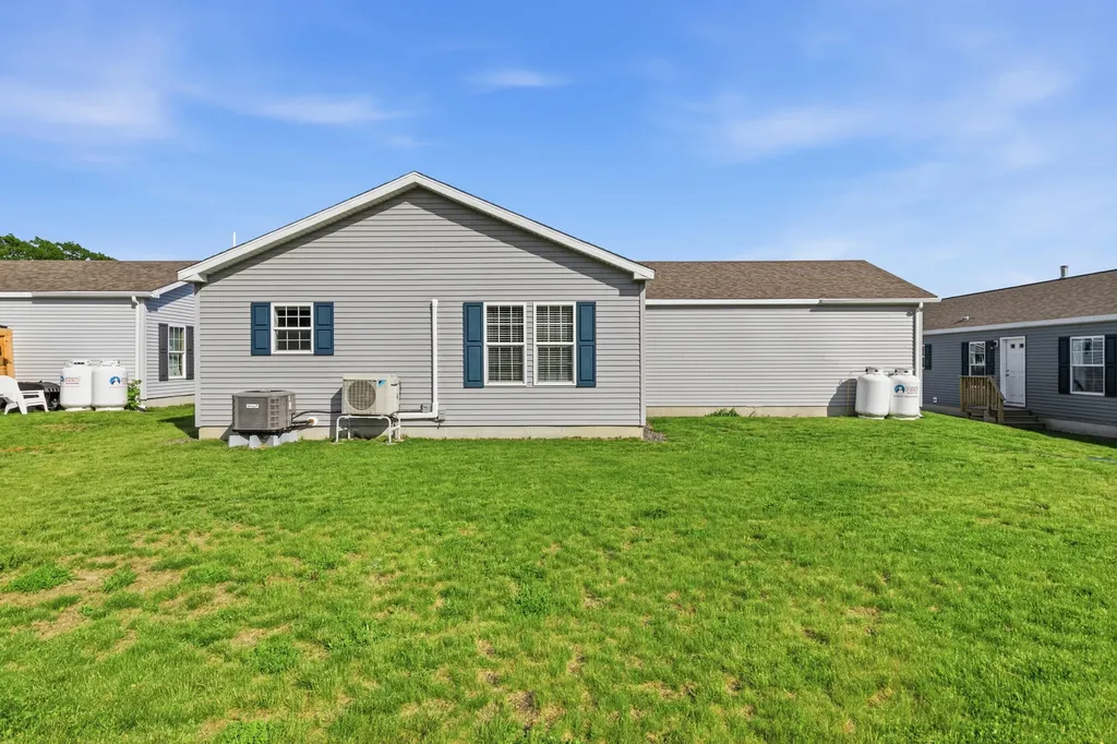 14 David Drive Scarborough ME 04074