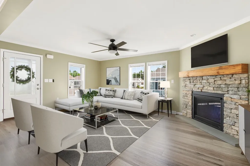 14 David Drive Scarborough ME 04074