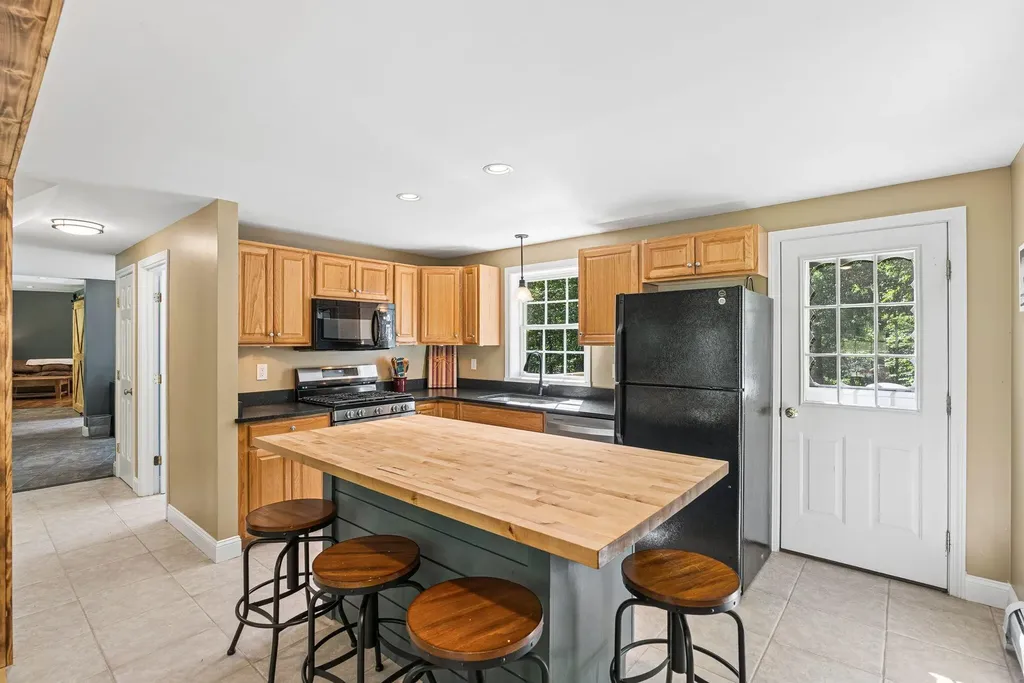 79 Lukes Road Casco ME 04015