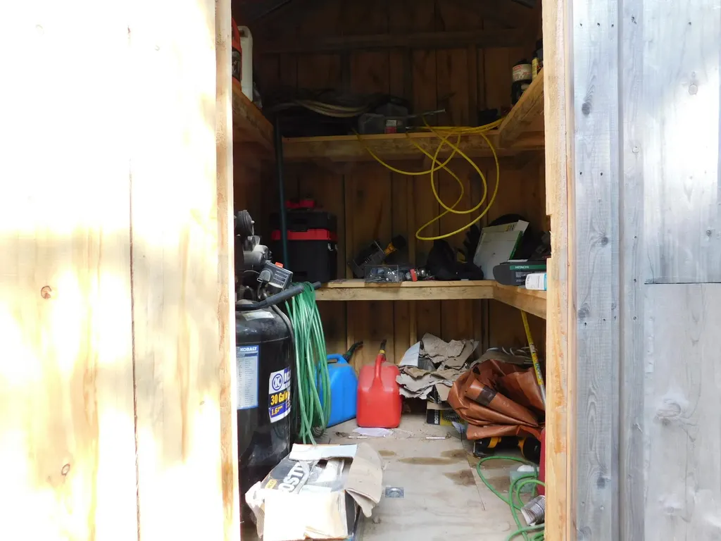 740 Hole In The Wall Road Solon ME 04979