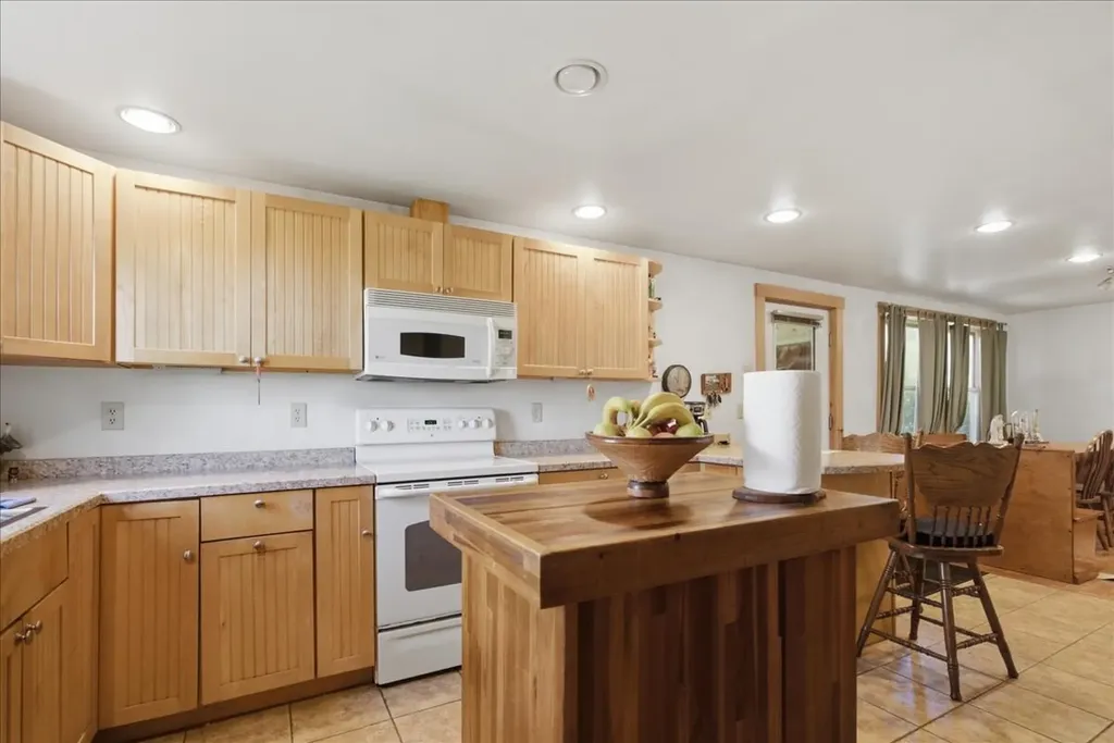 46 Abbott Hill Road West Paris ME 04289