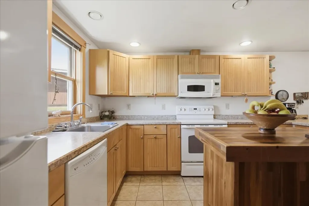46 Abbott Hill Road West Paris ME 04289