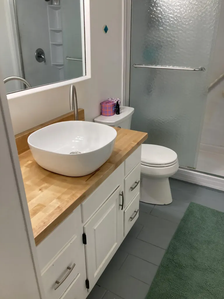 25 Range Road Brunswick ME 04011