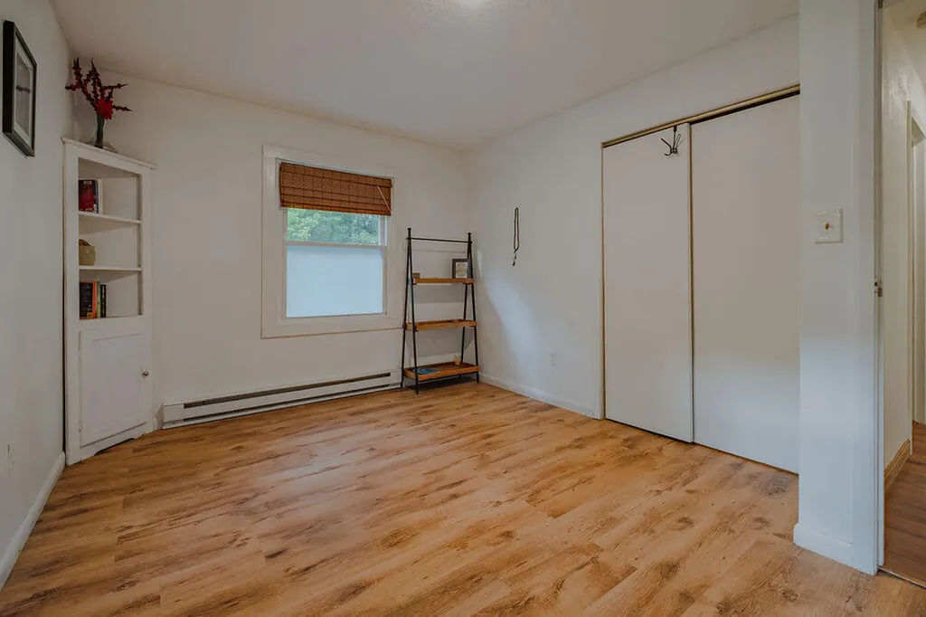 25 Range Road Brunswick ME 04011