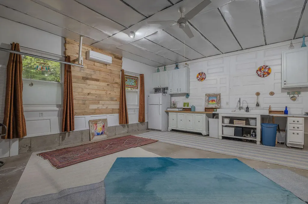 25 Range Road Brunswick ME 04011
