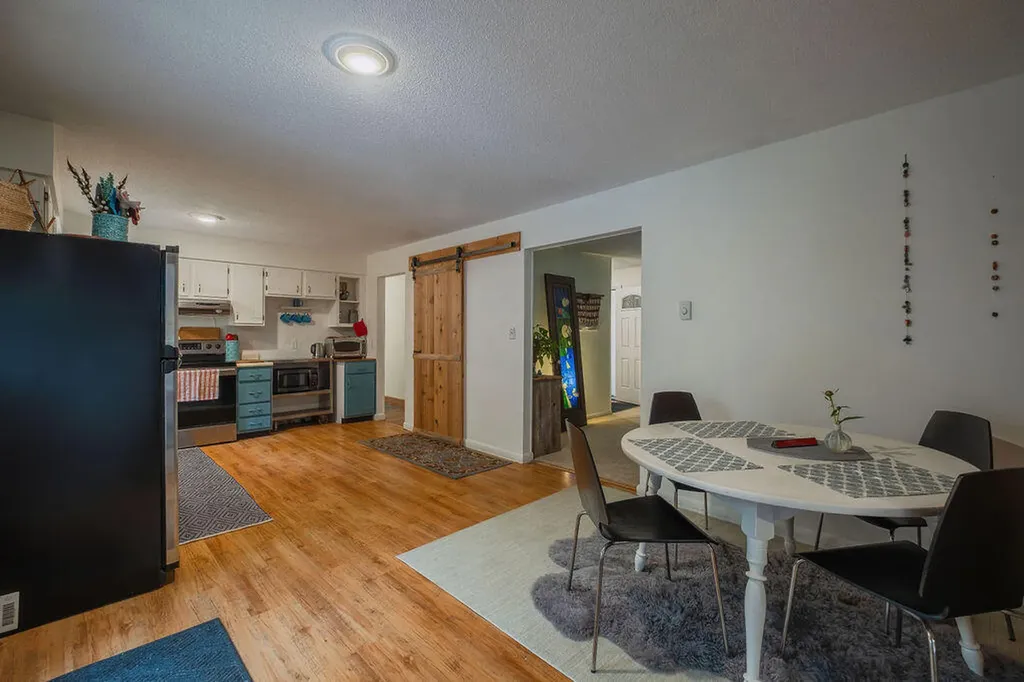 25 Range Road Brunswick ME 04011