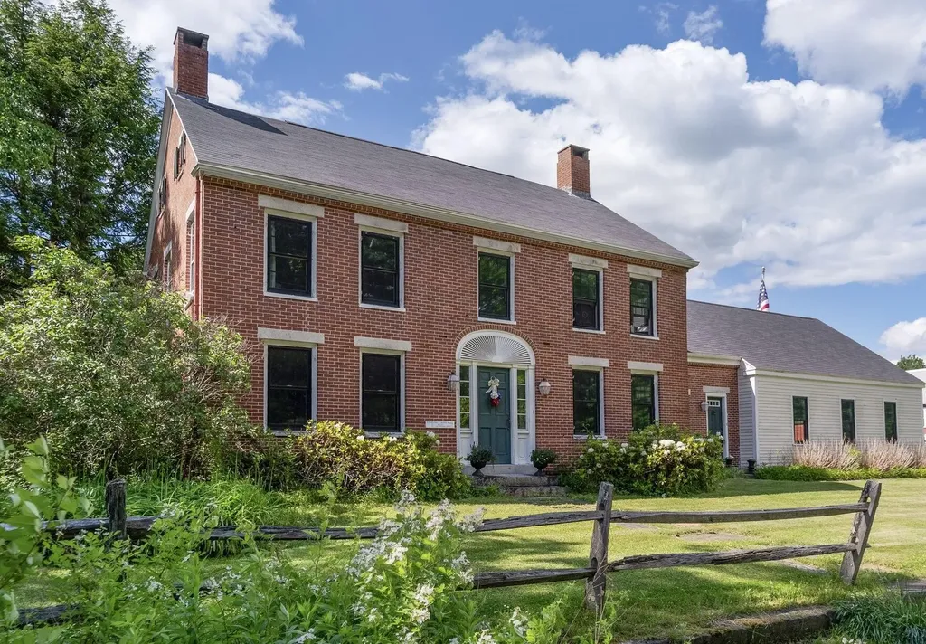 160 Memorial Highway North Yarmouth ME 04097