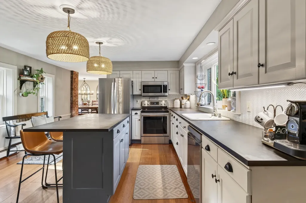 160 Memorial Highway North Yarmouth ME 04097