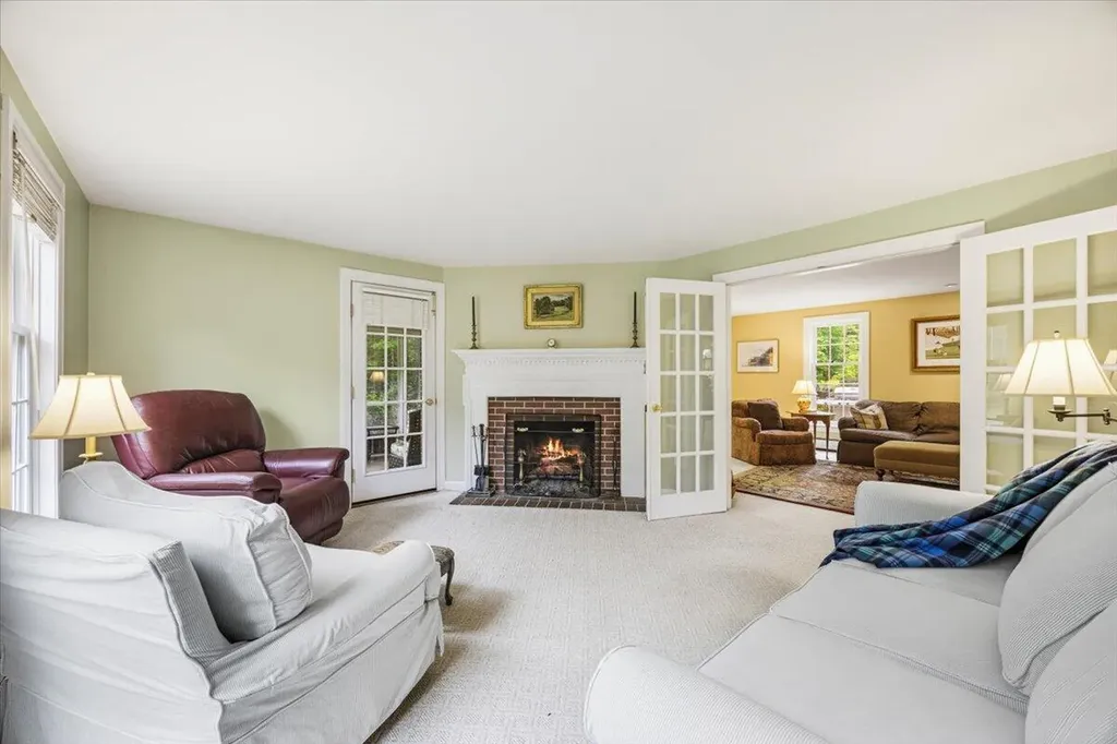 5 Winding Way Scarborough ME 04074
