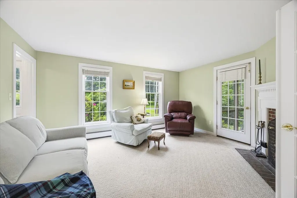 5 Winding Way Scarborough ME 04074