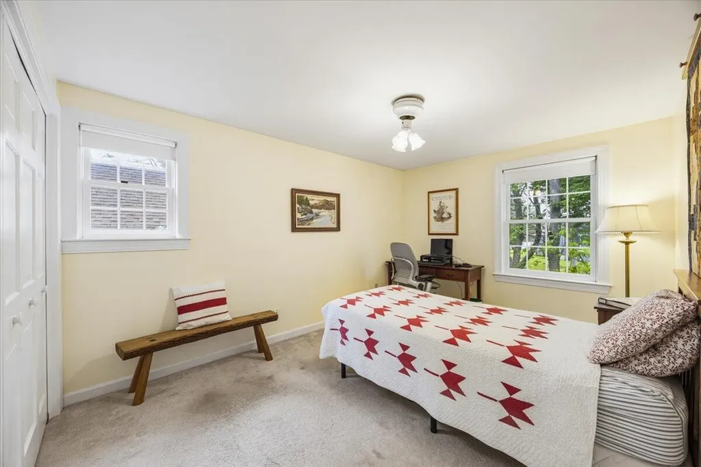 5 Winding Way Scarborough ME 04074