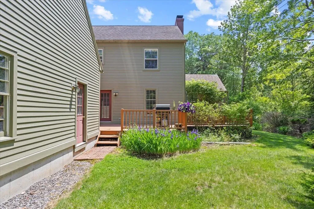 5 Winding Way Scarborough ME 04074