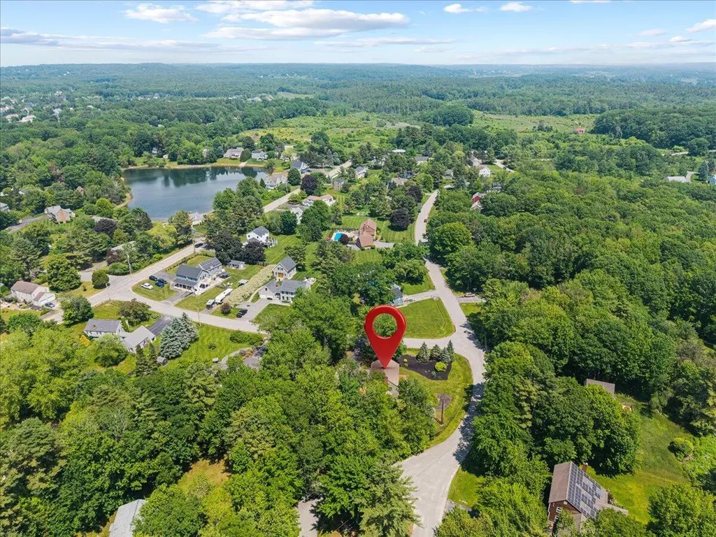 5 Winding Way Scarborough ME 04074