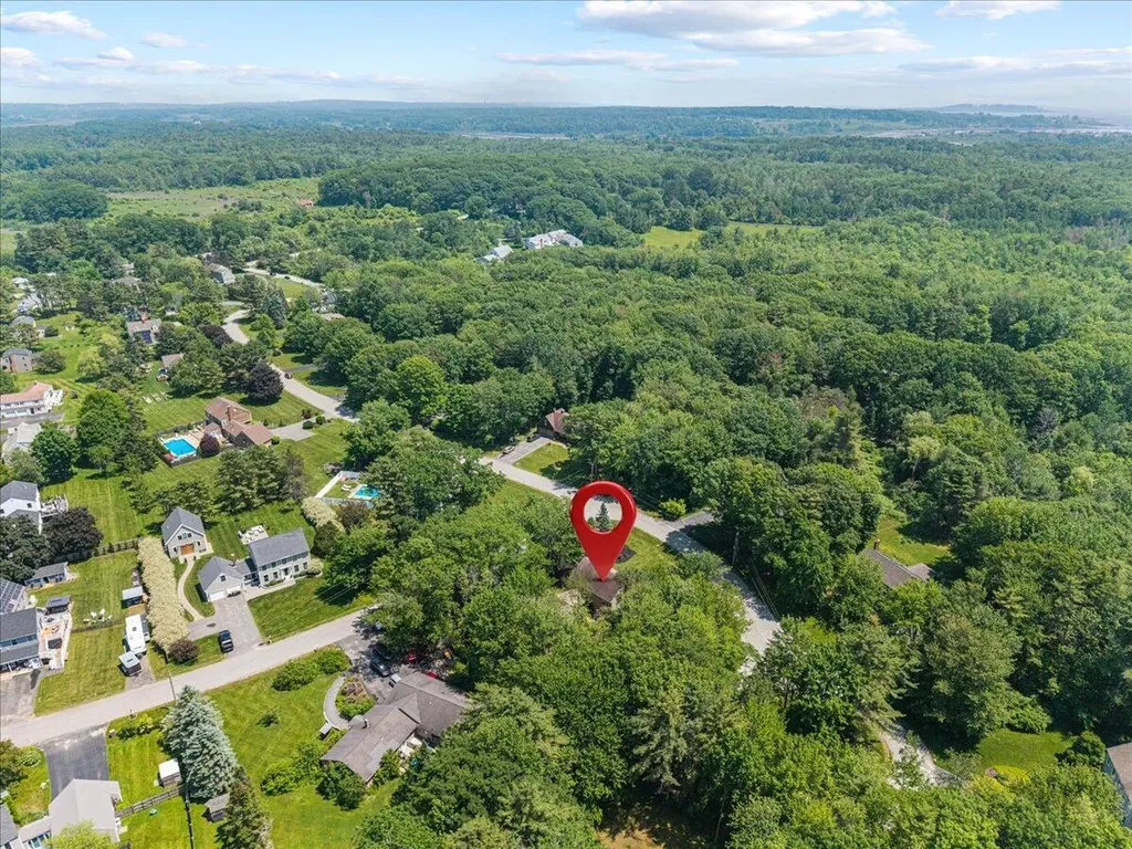 5 Winding Way Scarborough ME 04074