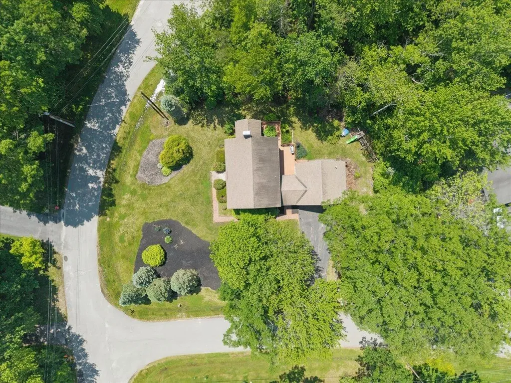 5 Winding Way Scarborough ME 04074