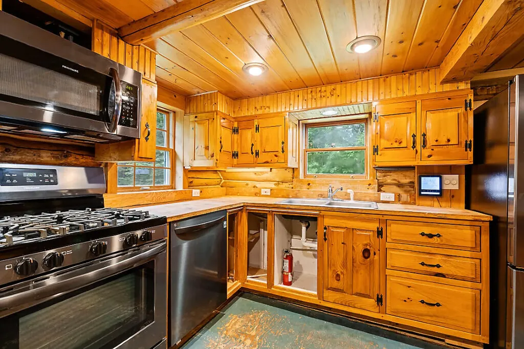 133 Glenn Harris Road New Sharon ME 04955