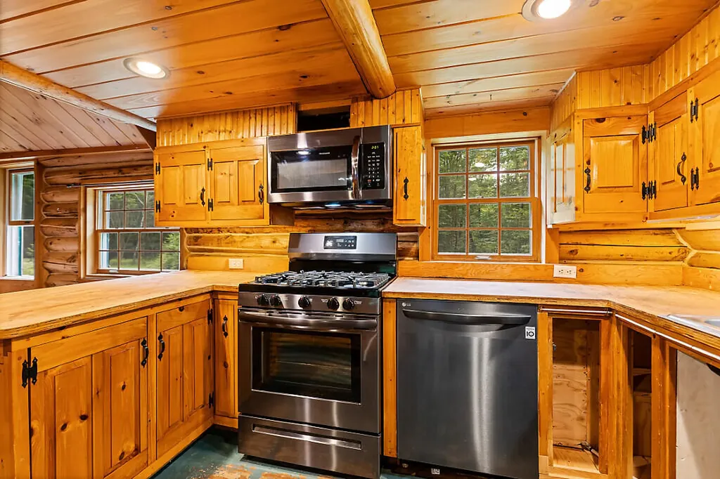 133 Glenn Harris Road New Sharon ME 04955