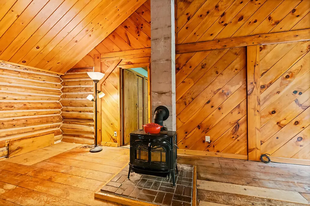133 Glenn Harris Road New Sharon ME 04955