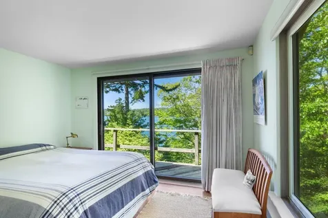 7 Loon Lane South Bristol ME 04568