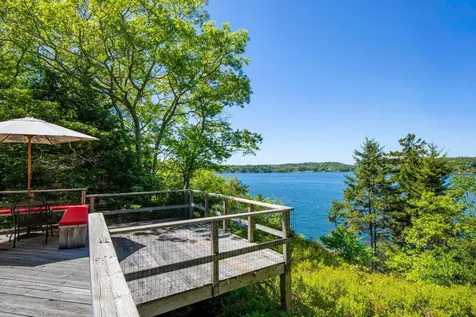 7 Loon Lane South Bristol ME 04568