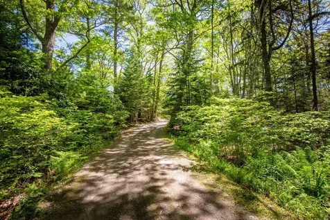 7 Loon Lane South Bristol ME 04568