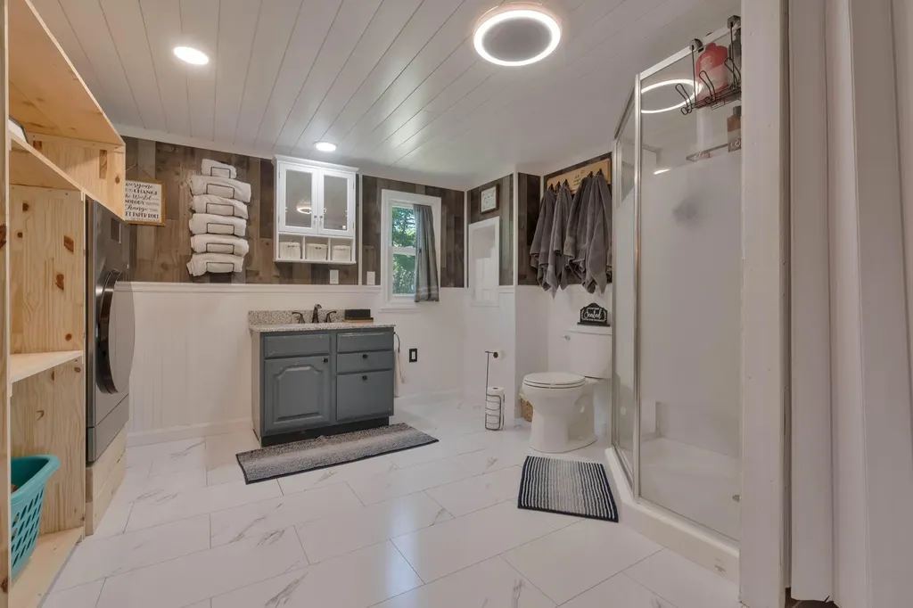 16 Coolidge Street Newfield ME 04095