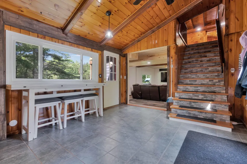16 Coolidge Street Newfield ME 04095