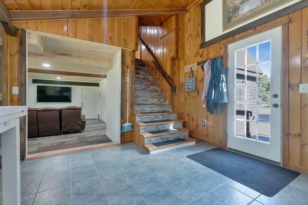 16 Coolidge Street Newfield ME 04095