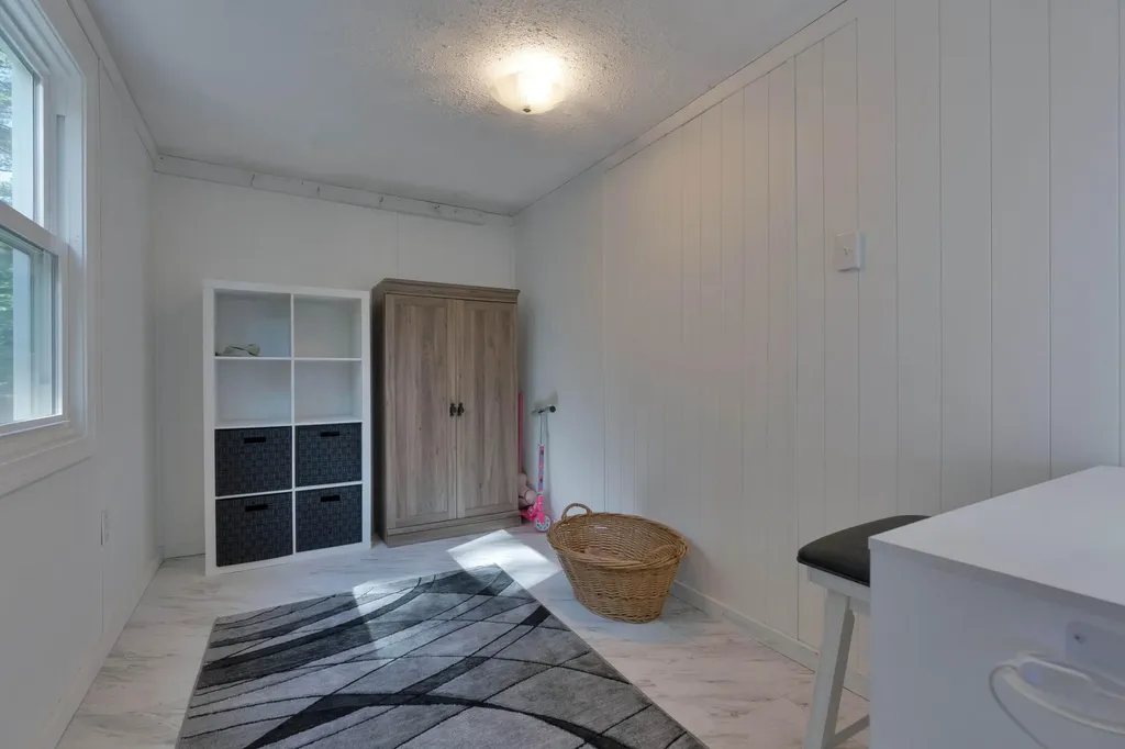 16 Coolidge Street Newfield ME 04095