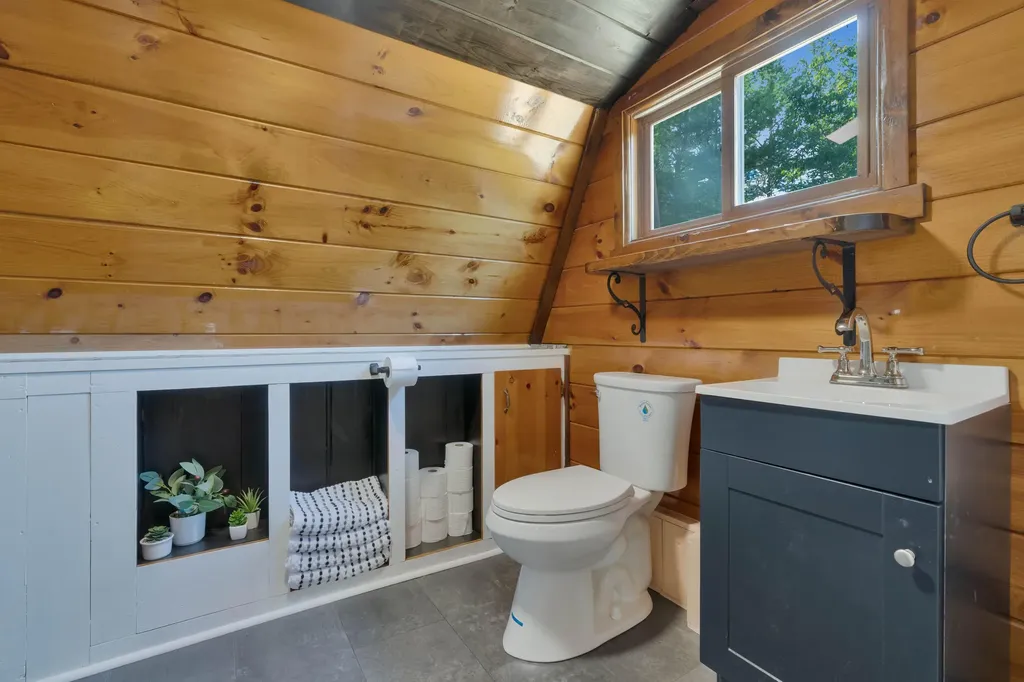 16 Coolidge Street Newfield ME 04095