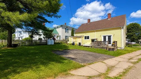 64 High Street Eastport ME 04631