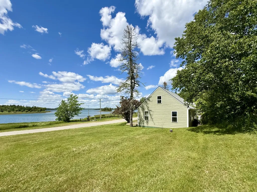 1 Snyder Road Eastport ME 04631