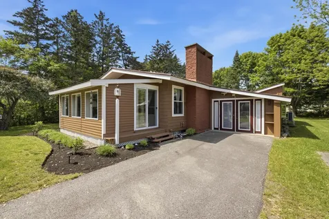 118 Elmere Road Wells ME 04090