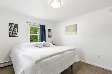 4 Queens Drive Scarborough ME 04074