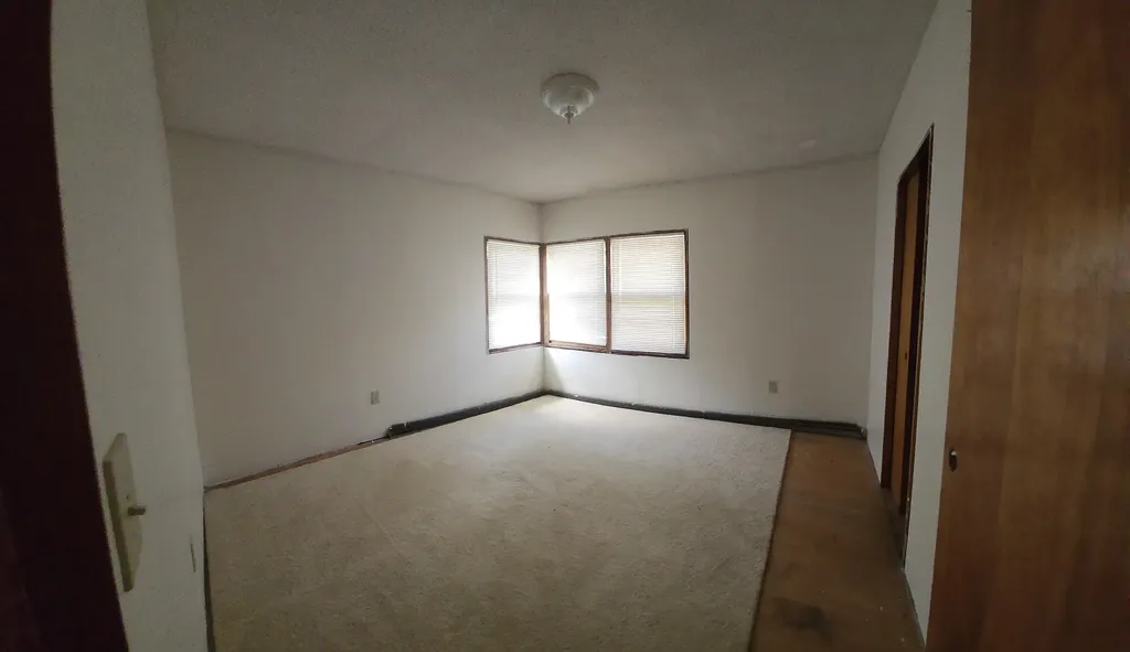 388 Aroostook Avenue Millinocket ME 04462