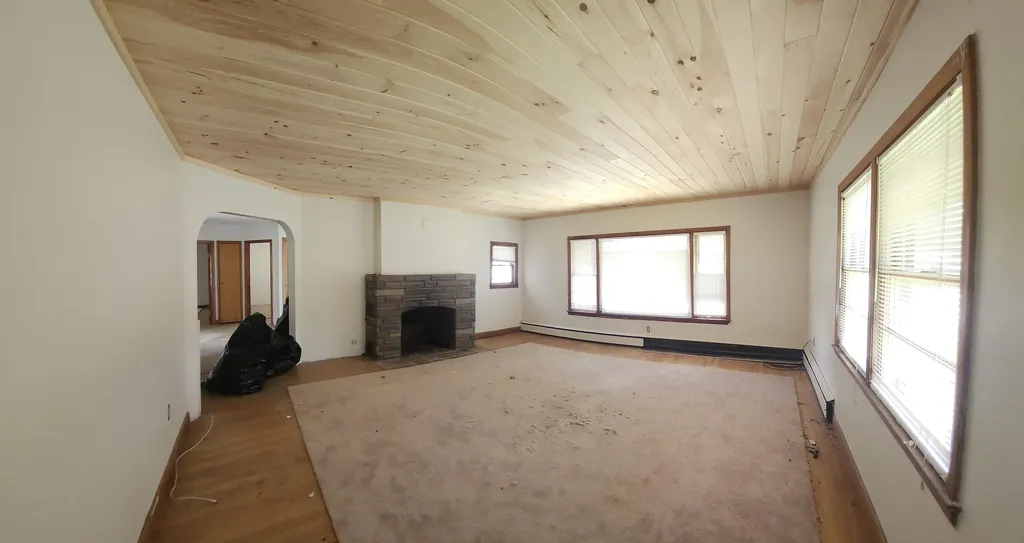 388 Aroostook Avenue Millinocket ME 04462
