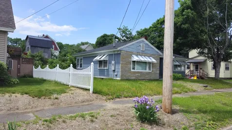 388 Aroostook Avenue Millinocket ME 04462