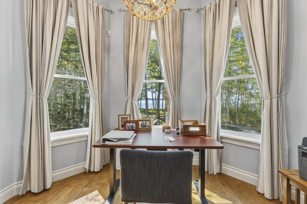 24 Emerald Point Drive Frye Island ME 04071