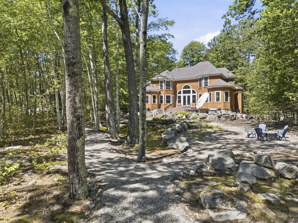 24 Emerald Point Drive Frye Island ME 04071