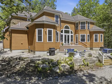 24 Emerald Point Drive Frye Island ME 04071