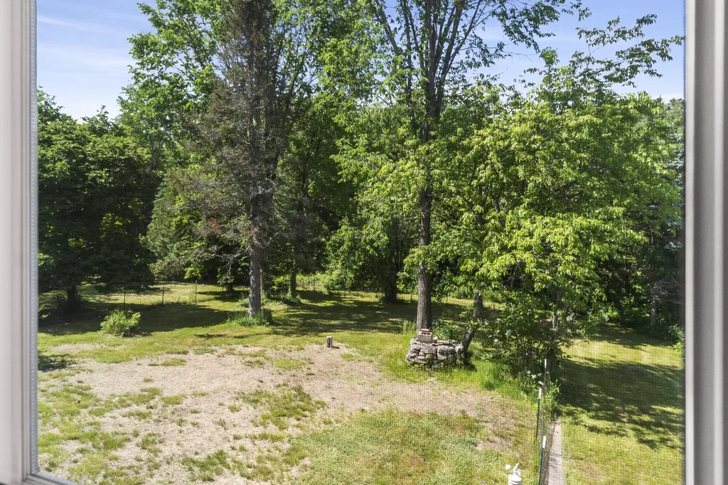 4 Taylor Loop Limington ME 04049