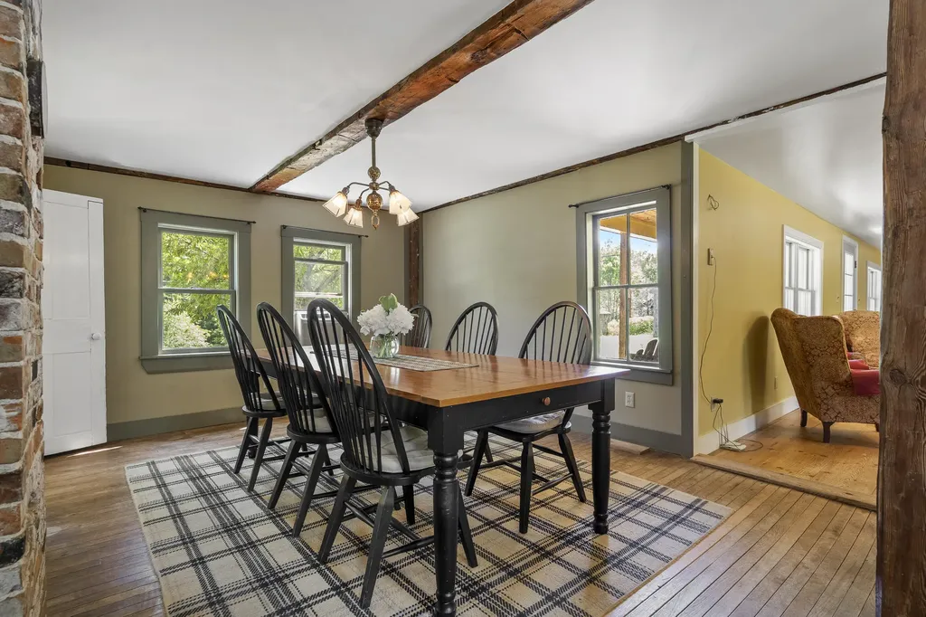 4 Taylor Loop Limington ME 04049