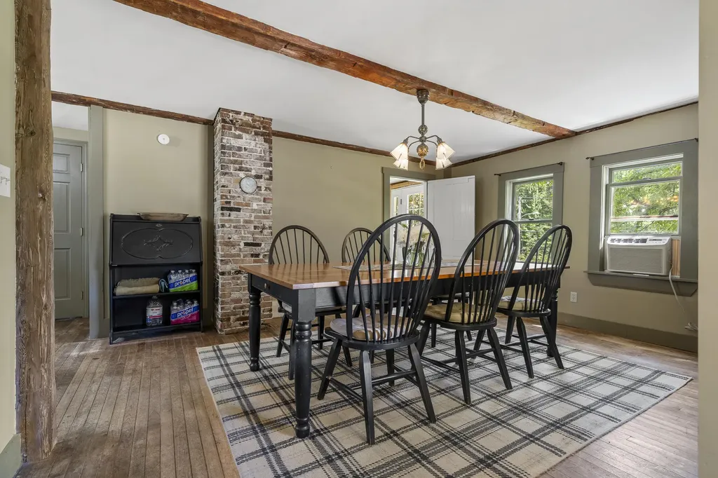 4 Taylor Loop Limington ME 04049