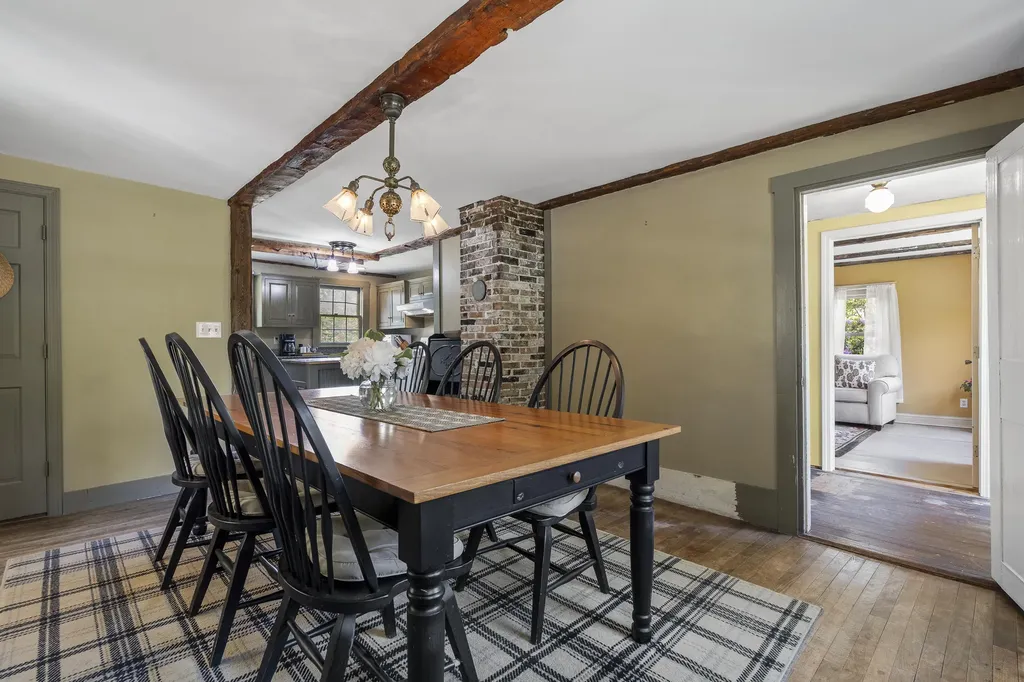 4 Taylor Loop Limington ME 04049