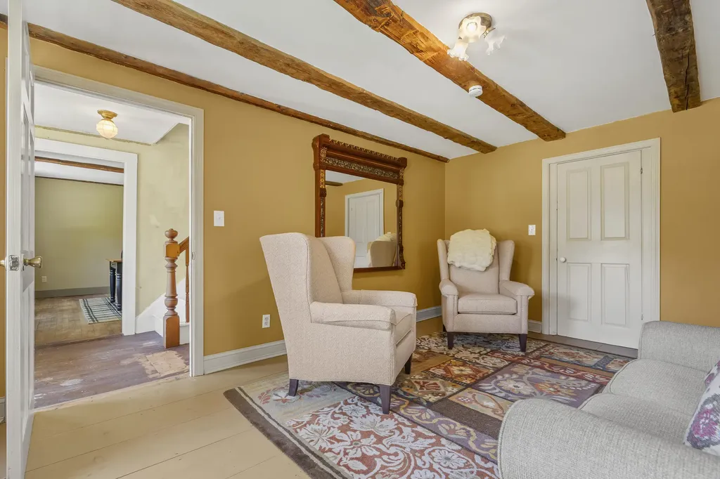 4 Taylor Loop Limington ME 04049